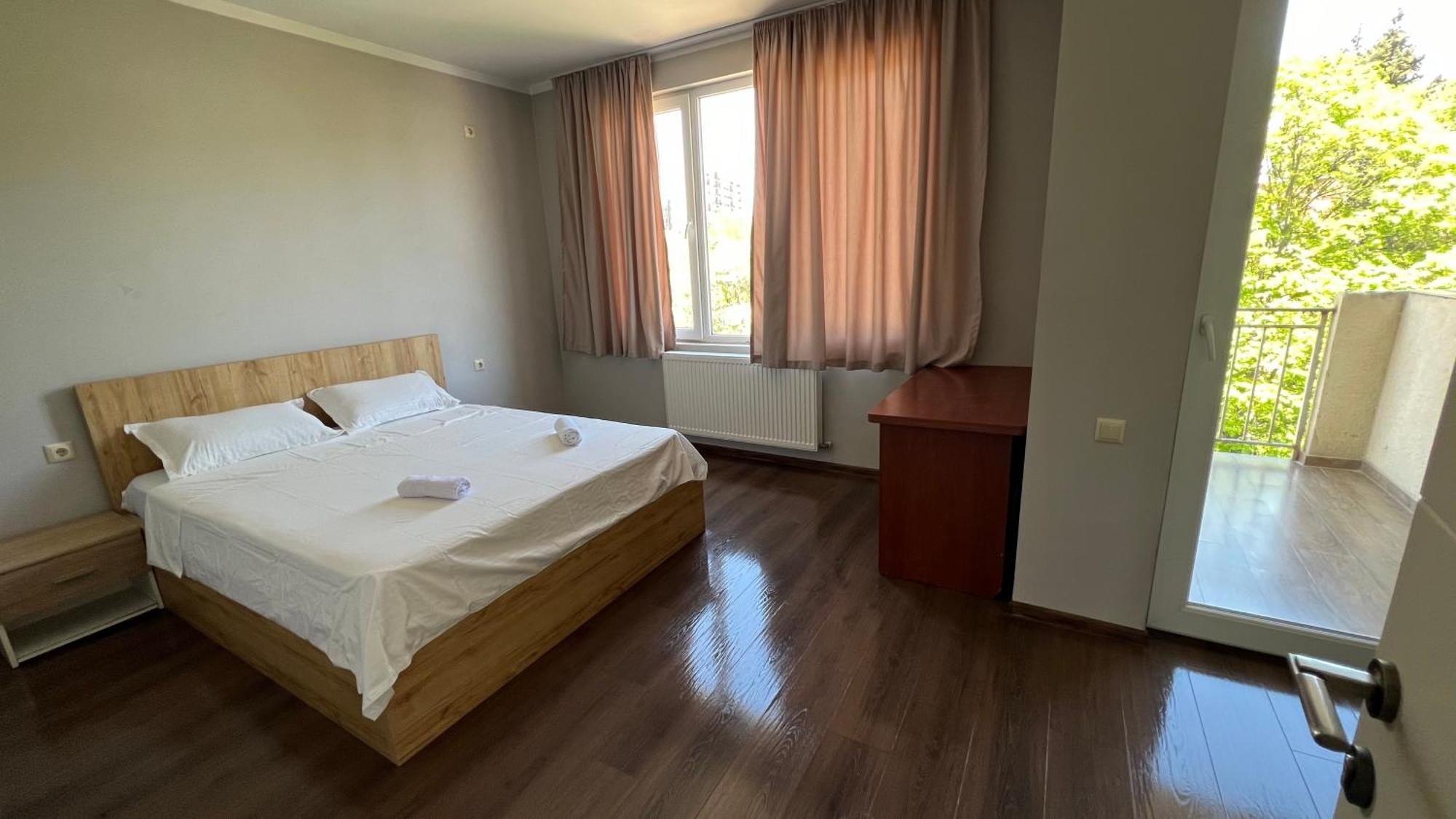 Garden House Tbilisi Hotel ภายนอก รูปภาพ