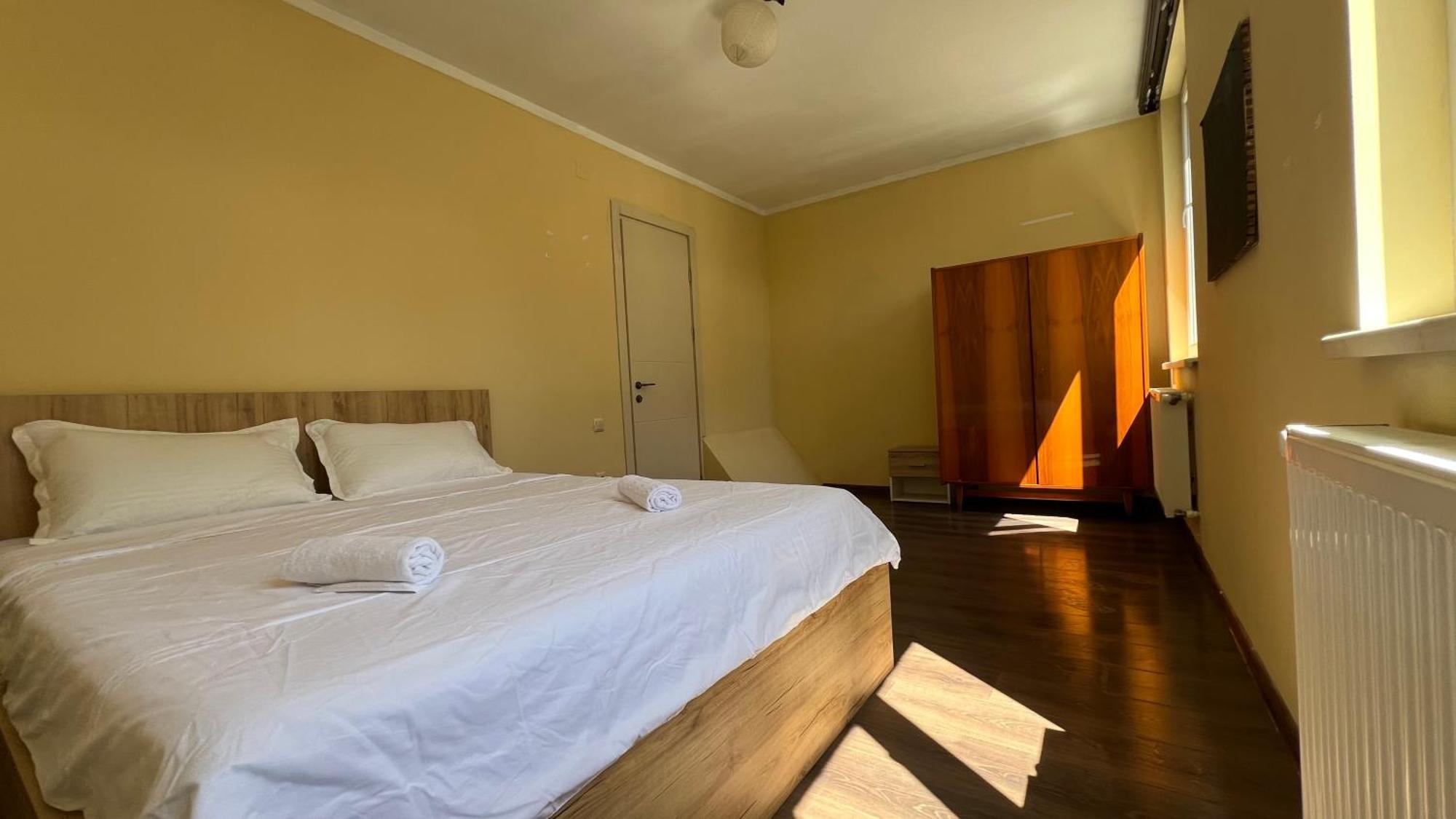 Garden House Tbilisi Hotel ภายนอก รูปภาพ
