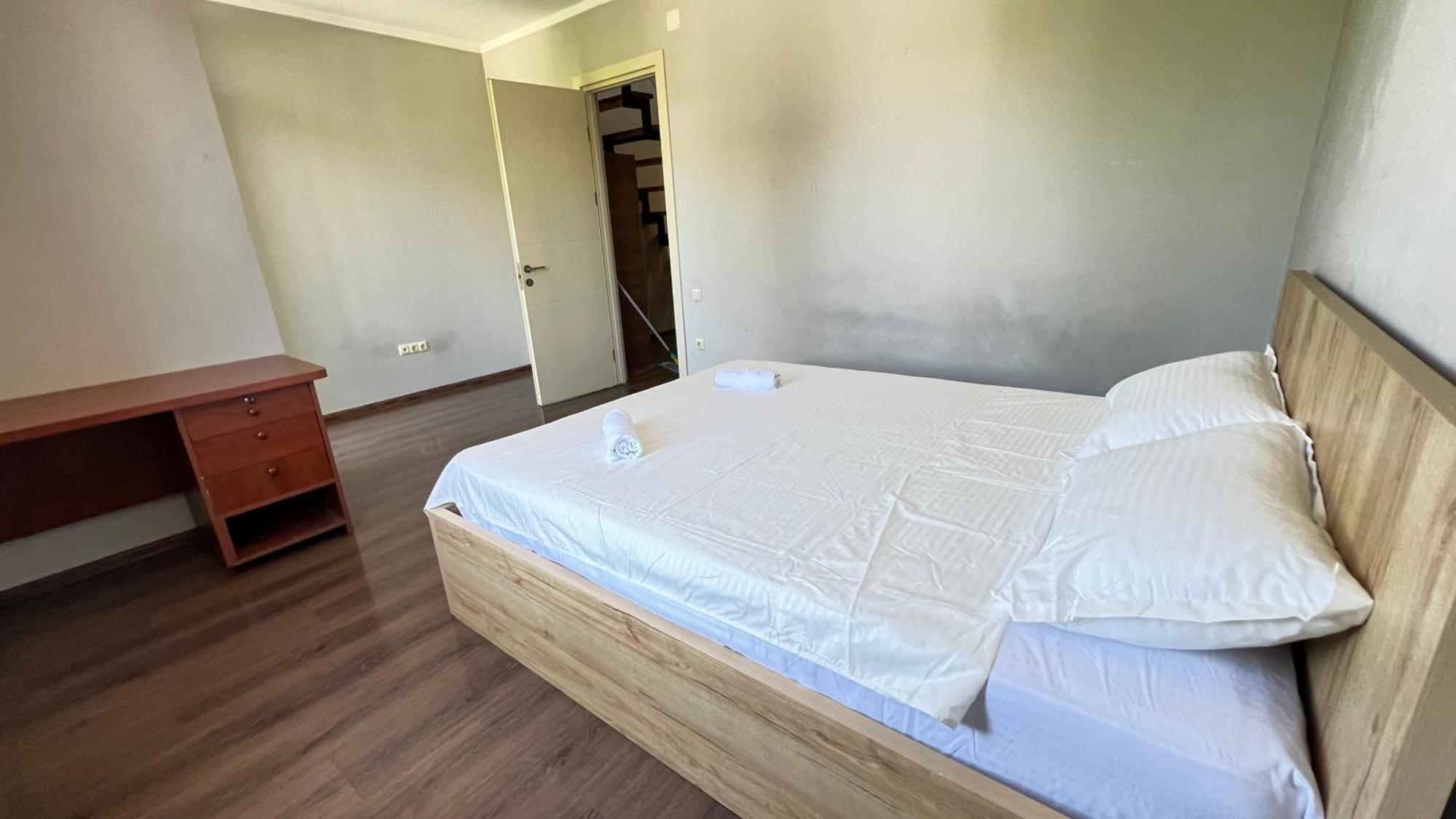 Garden House Tbilisi Hotel ภายนอก รูปภาพ