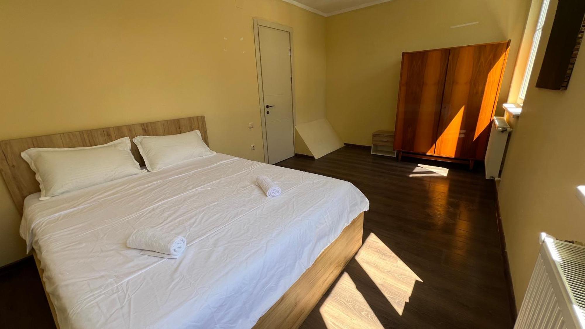 Garden House Tbilisi Hotel ภายนอก รูปภาพ